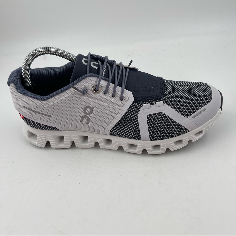 On Cloud 5 Combo Shoes Black White Women’s - Sz 9 only worn a handful of times.